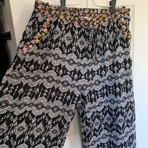 PACSUN FLOWY PATTERN PANTS